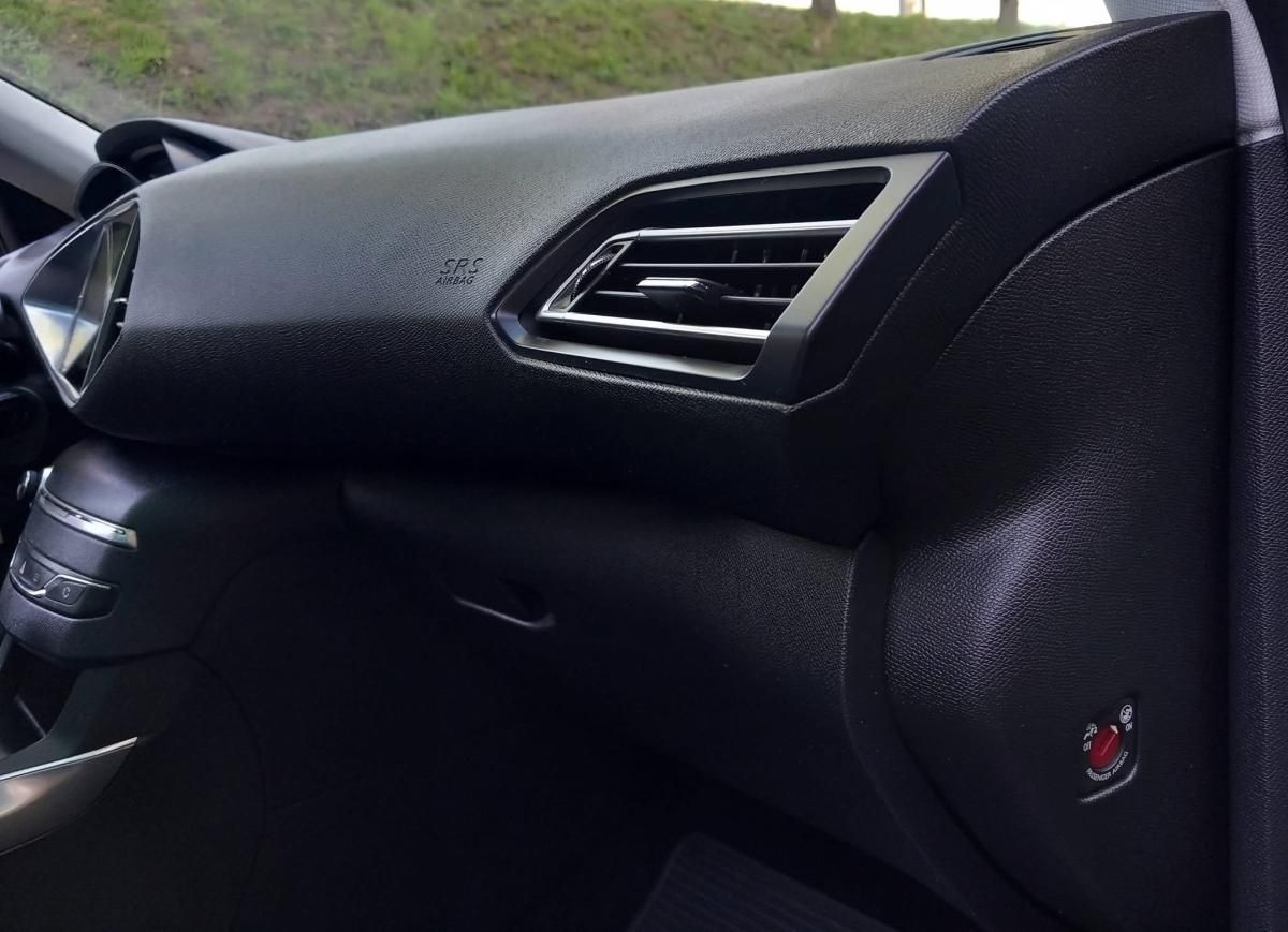 peugeot-308-sw-2016-diesel-1560cc
