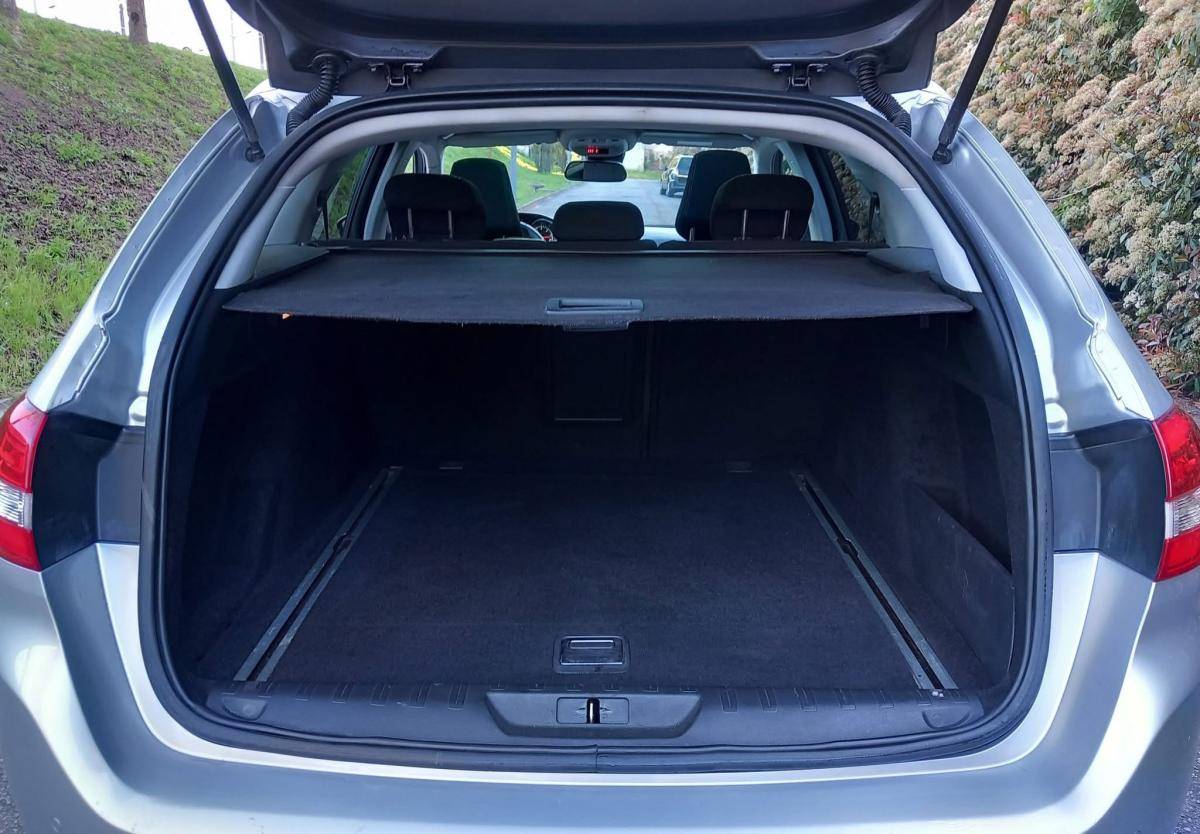 peugeot-308-sw-2016-diesel-1560cc