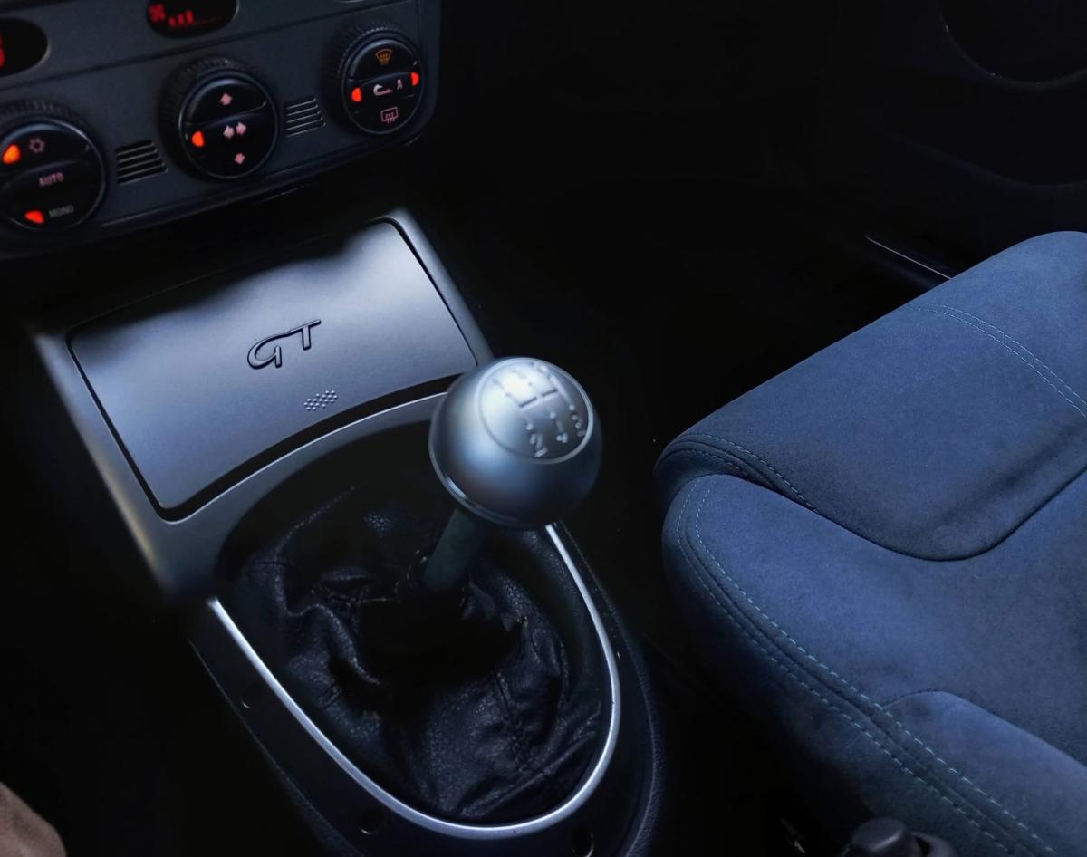 alfa-romeo-gt-2005-gasolina-1747cc