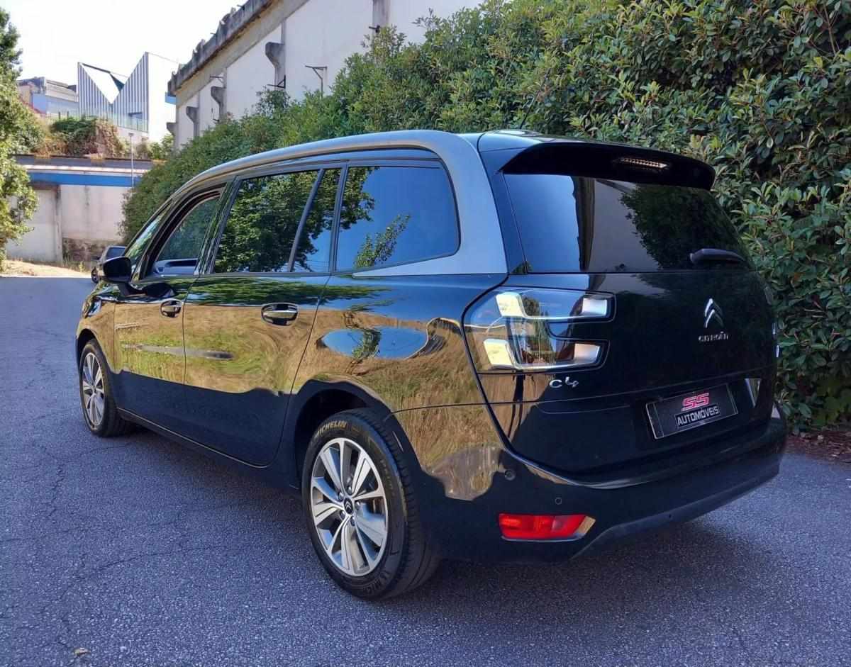 citroen-c4-grand-picasso-2015-diesel-1560cc