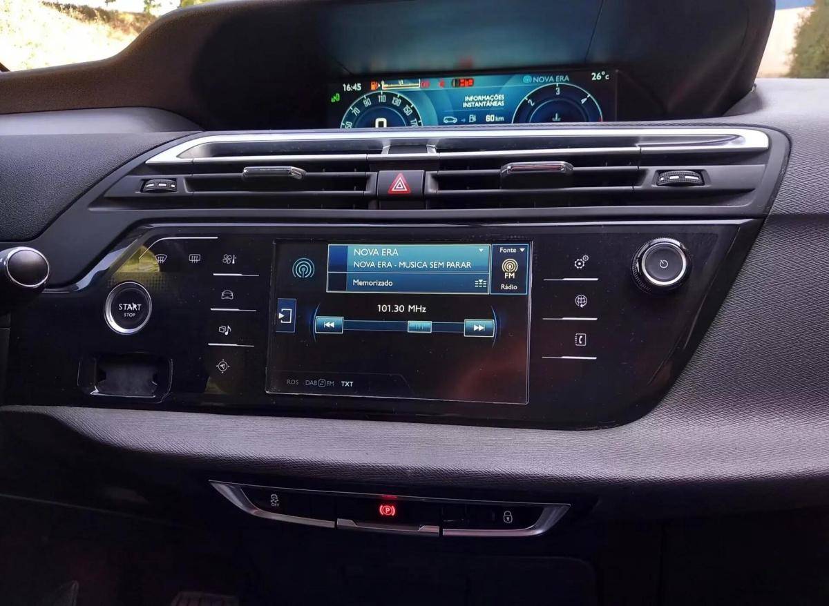 citroen-c4-grand-picasso-2015-diesel-1560cc