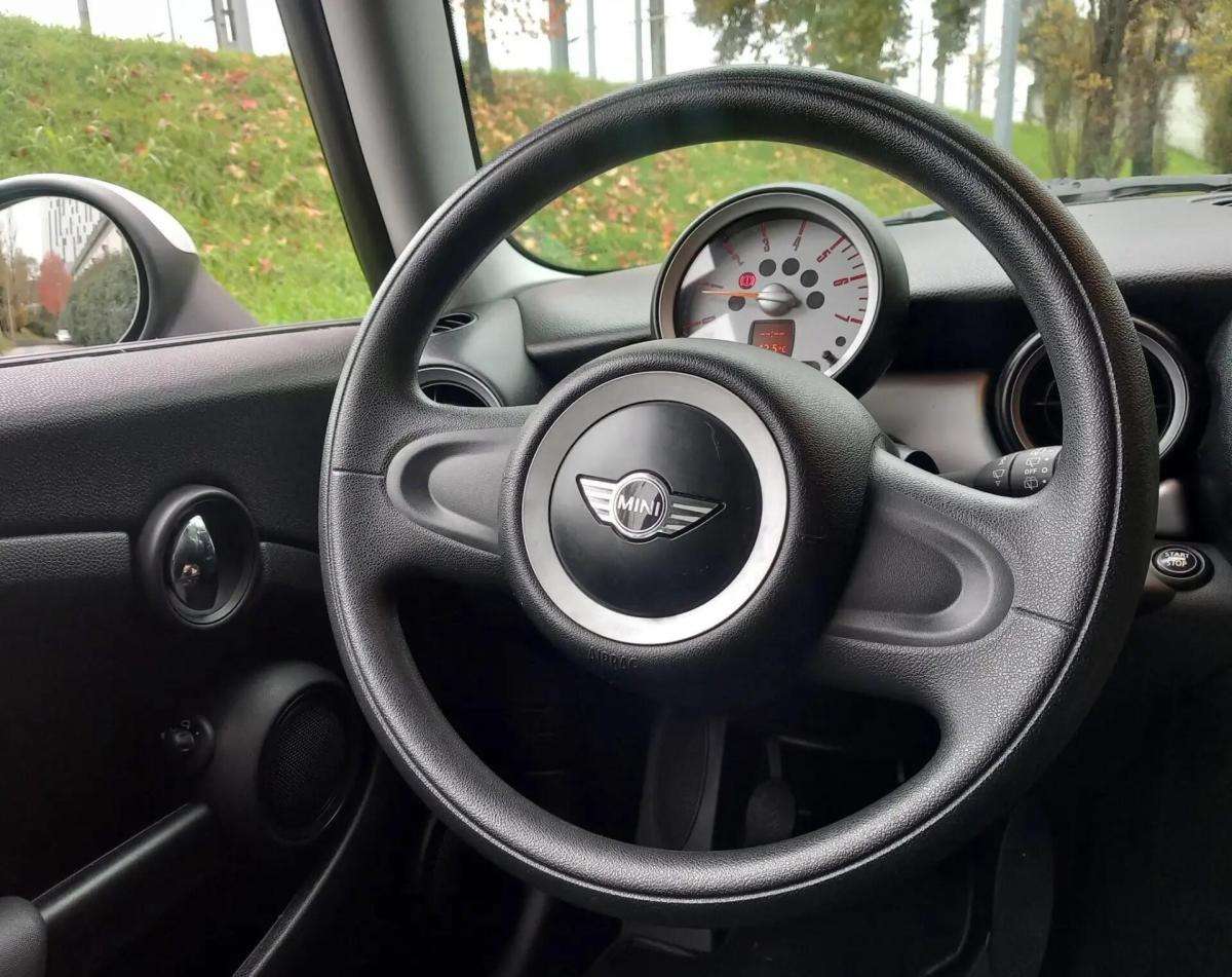 mini-cooper-2010-diesel-1598cc