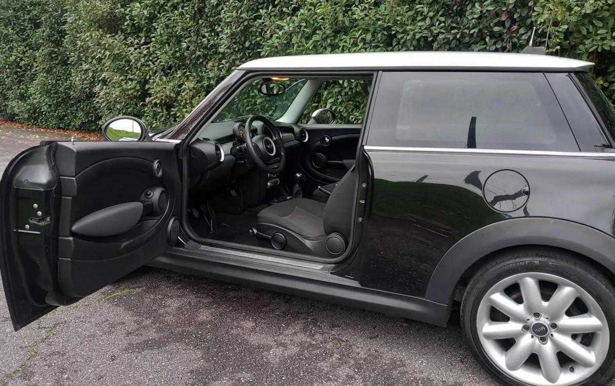 mini-cooper-2010-diesel-1598cc