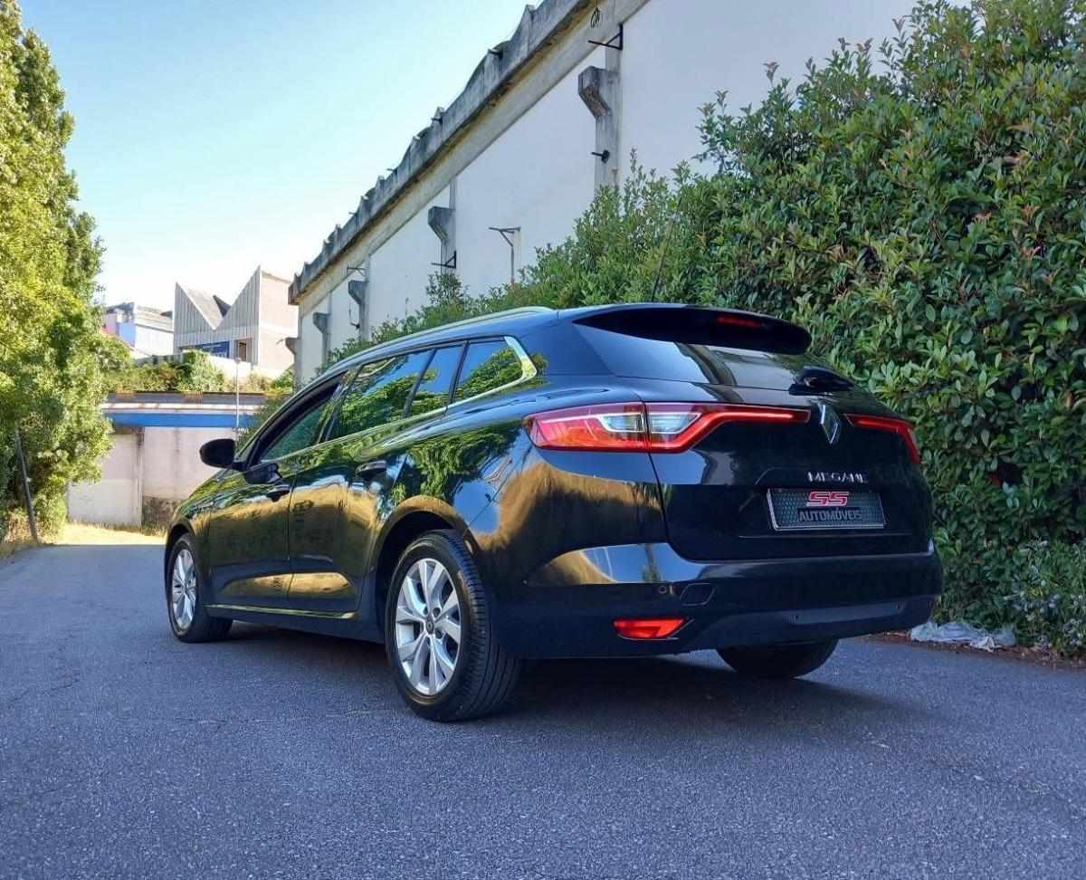 renault-megane-sport-tourer-2018-diesel-1461cc