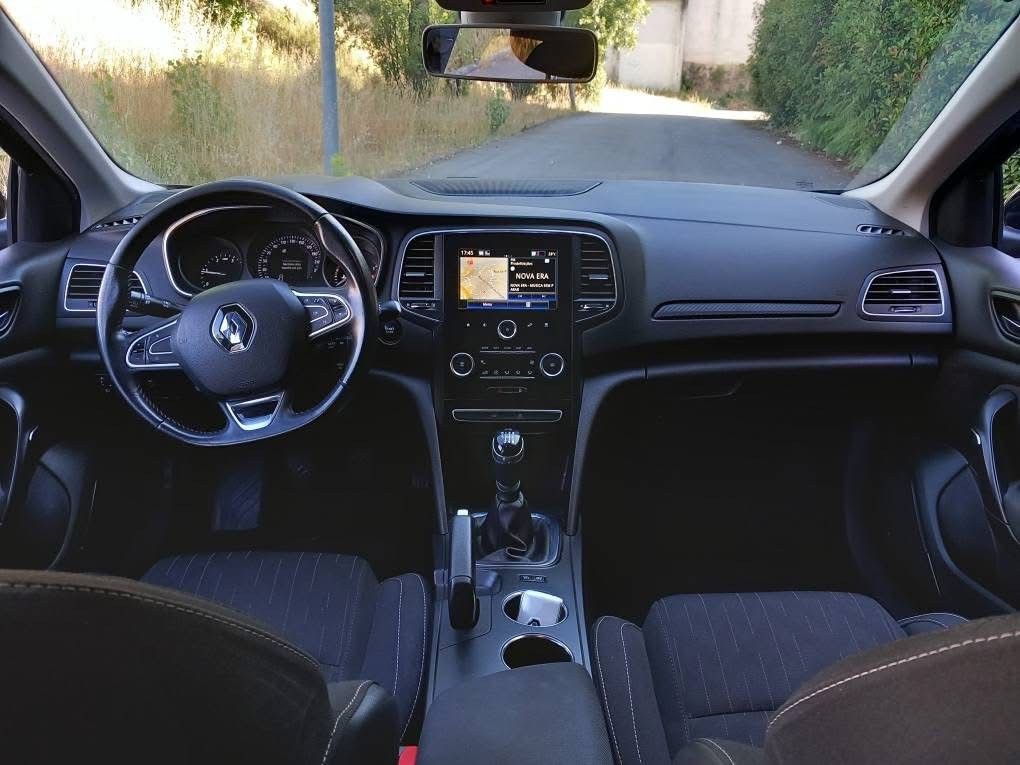 renault-megane-sport-tourer-2018-diesel-1461cc