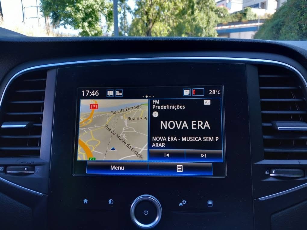 renault-megane-sport-tourer-2018-diesel-1461cc