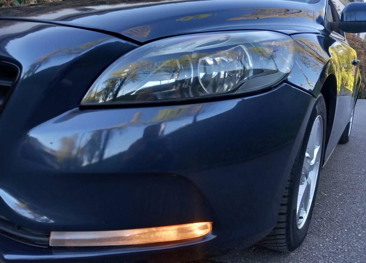 volvo-v40-2012-diesel-1560cc