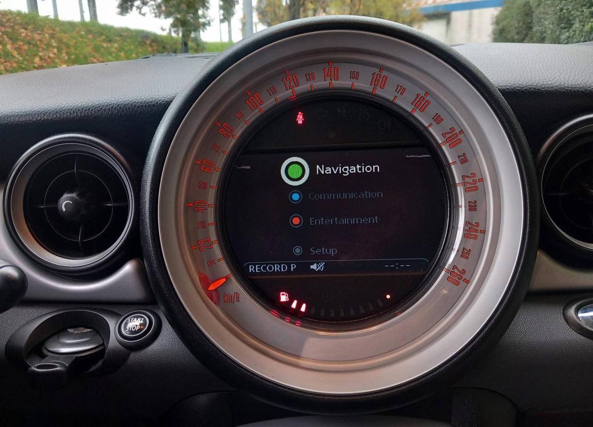 mini-cooper-2010-diesel-1598cc