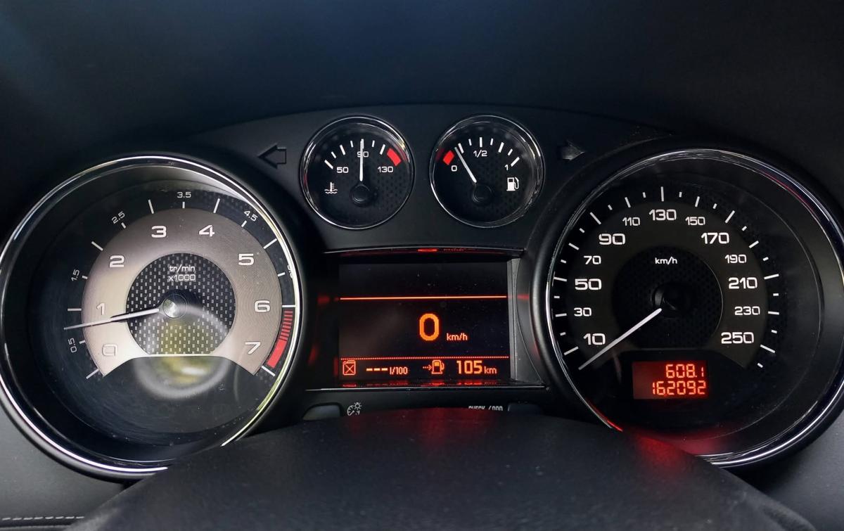 peugeot-rcz-2010-gasolina-1598cc