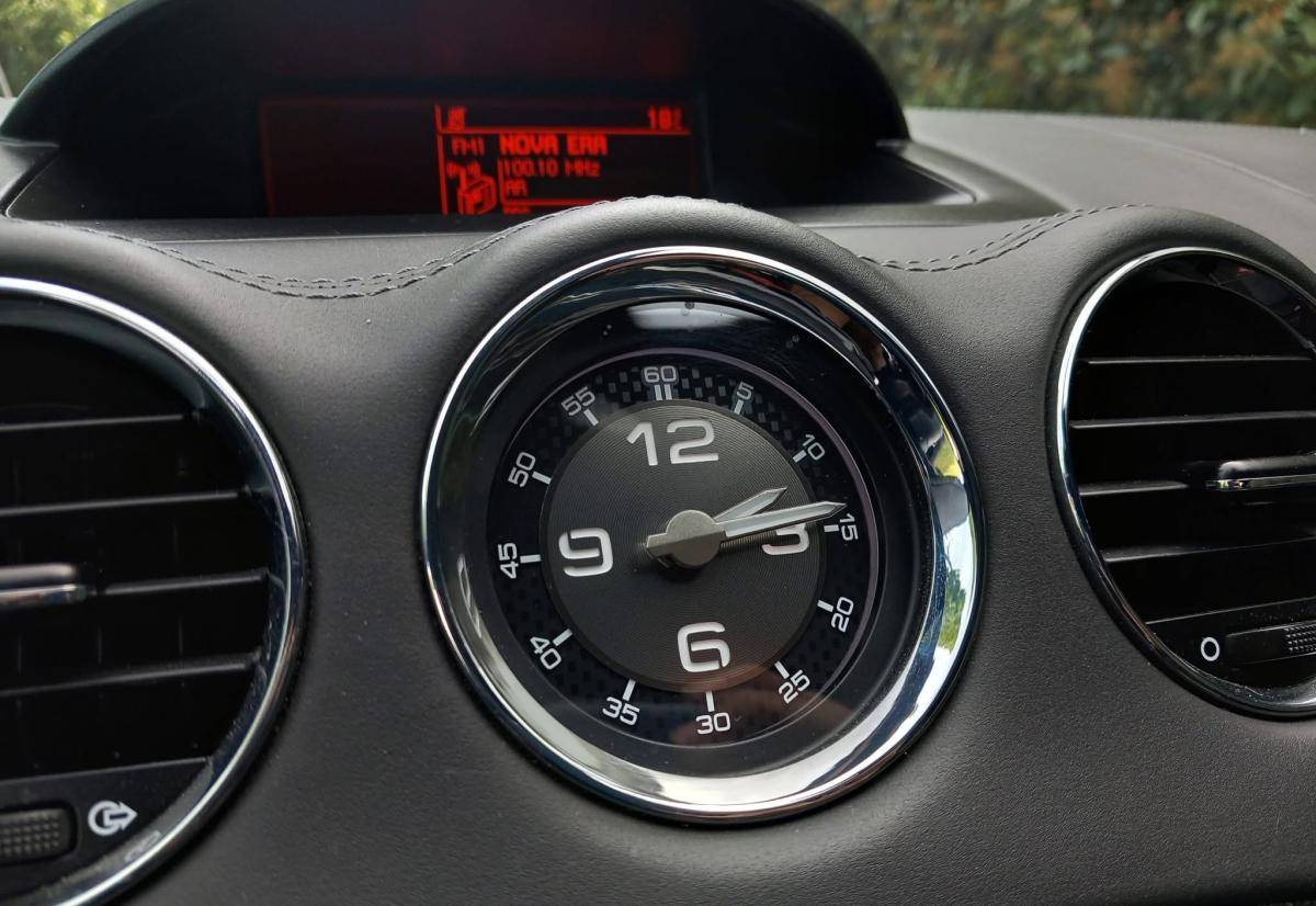 peugeot-rcz-2010-gasolina-1598cc
