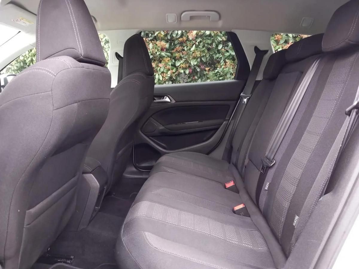 peugeot-308-sw-2015-diesel-1997cc