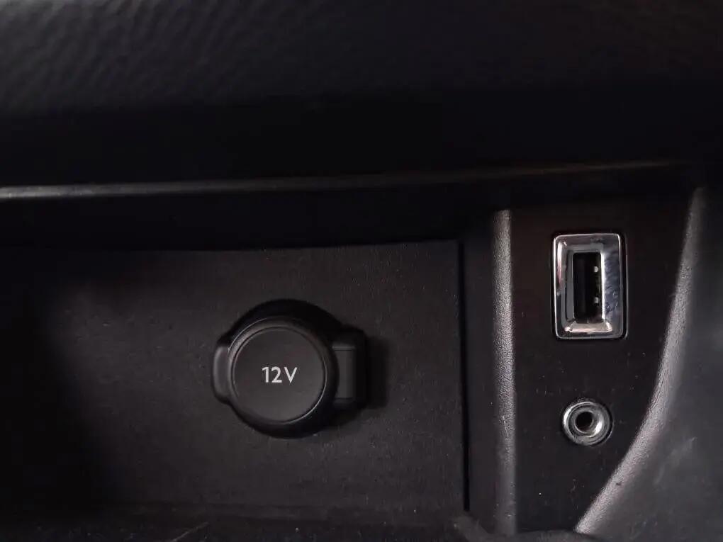 peugeot-308-sw-2015-diesel-1997cc