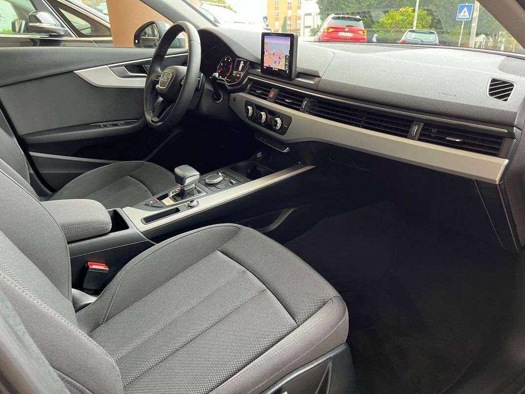 audi-a4-avant-2019-diesel-1968cc