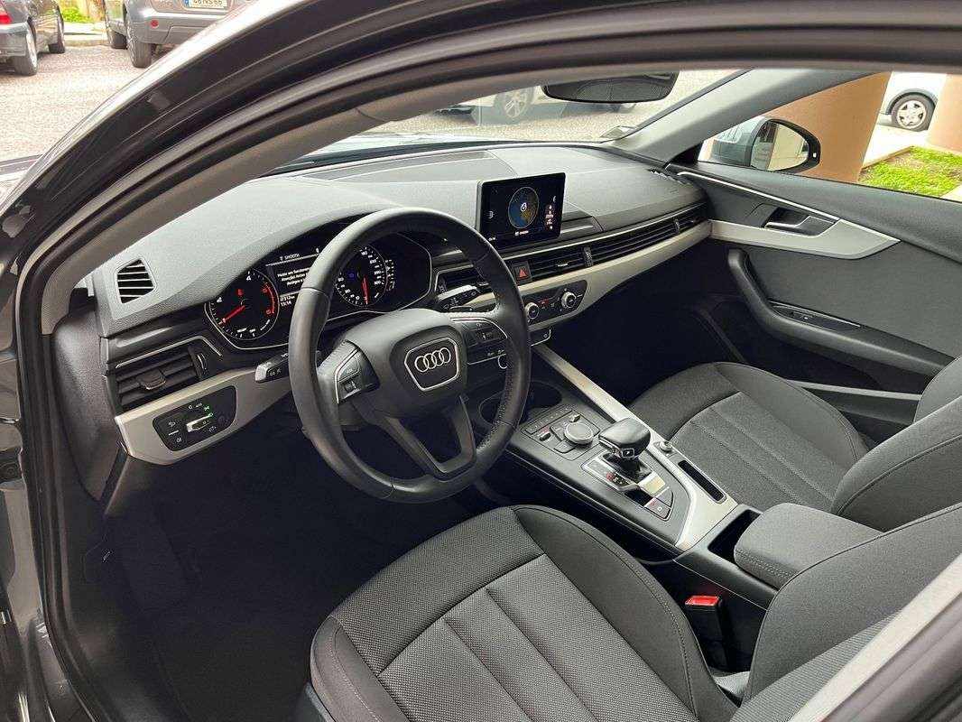 audi-a4-avant-2019-diesel-1968cc