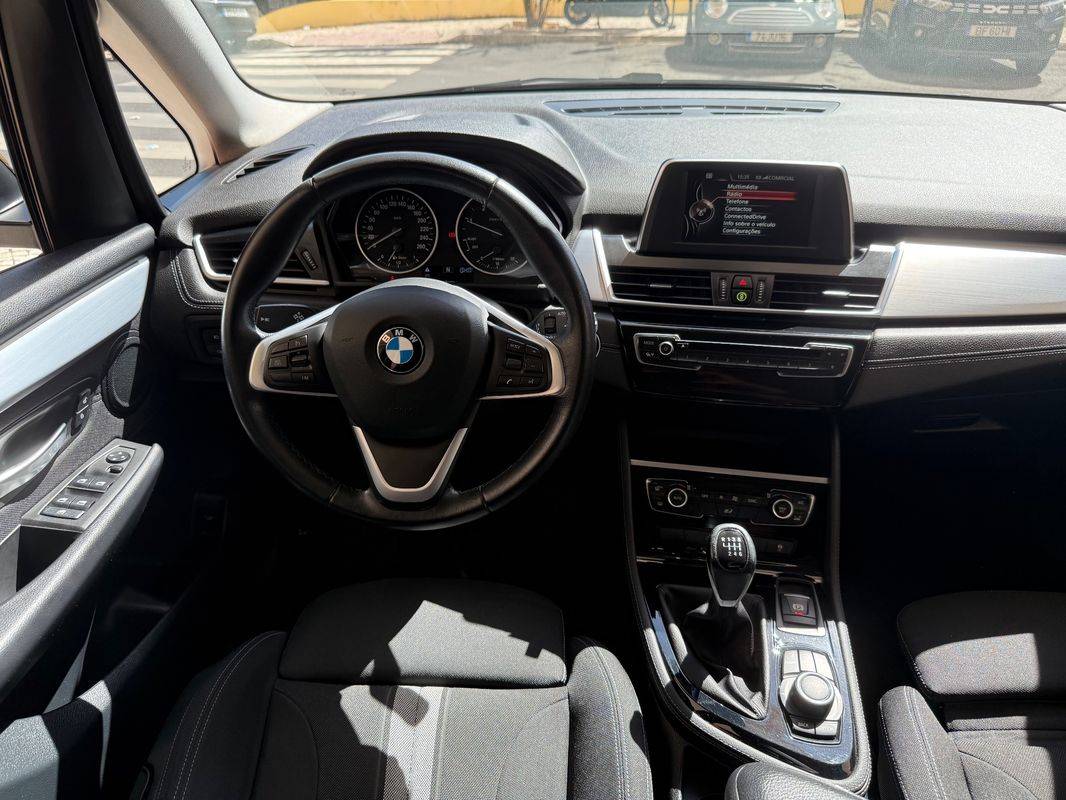 bmw-serie-2-2017-diesel-1496cc