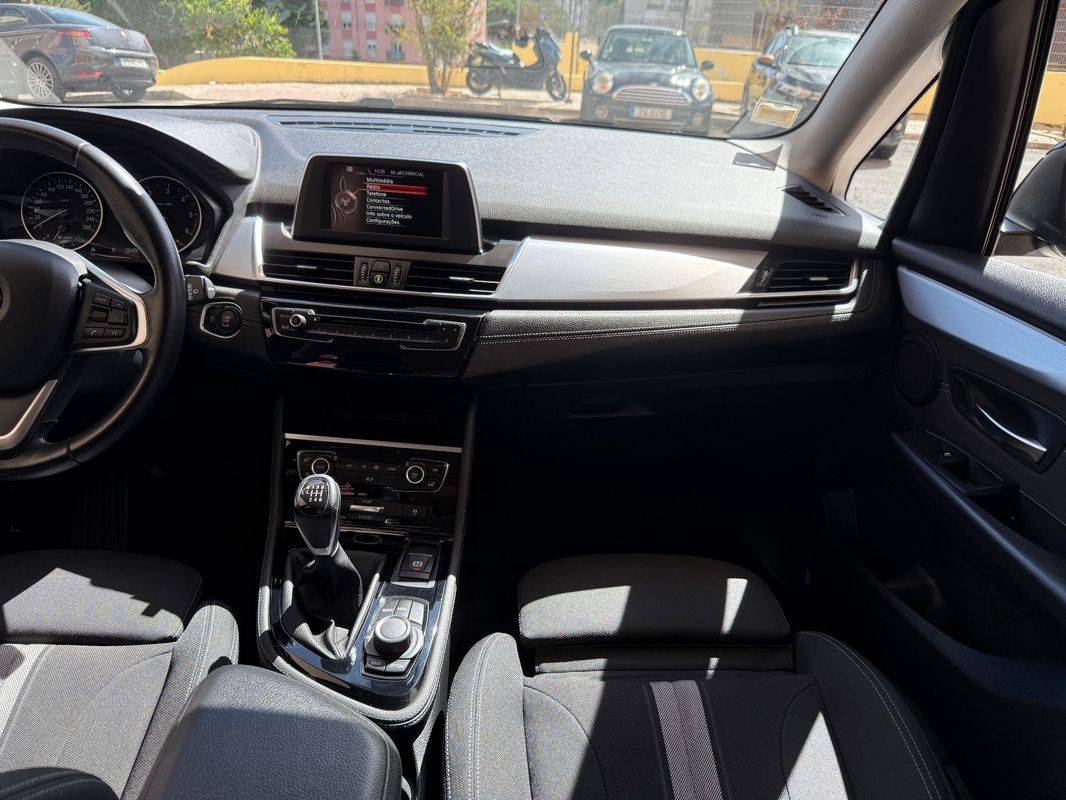 bmw-serie-2-2017-diesel-1496cc