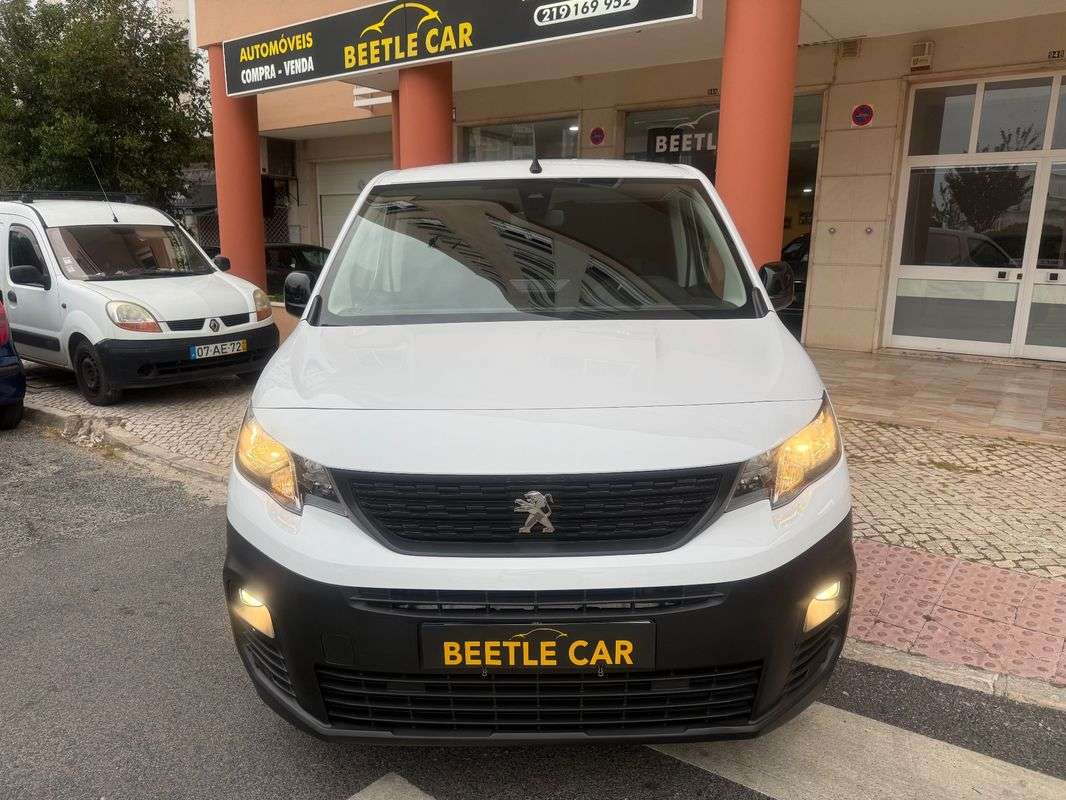 peugeot-partner-2023-diesel-1499cc