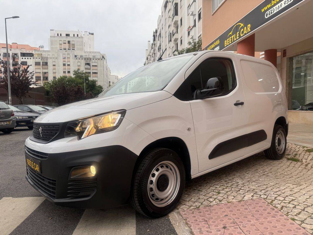 peugeot-partner-2023-diesel-1499cc