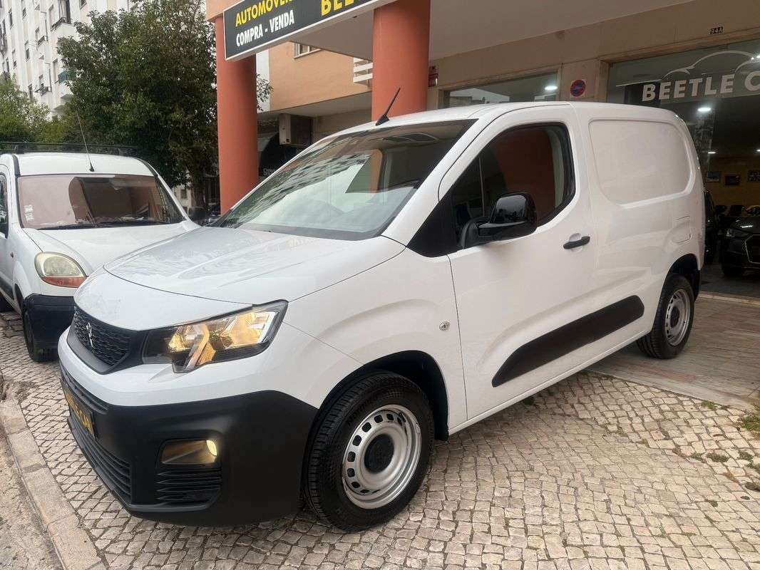 peugeot-partner-2023-diesel-1499cc