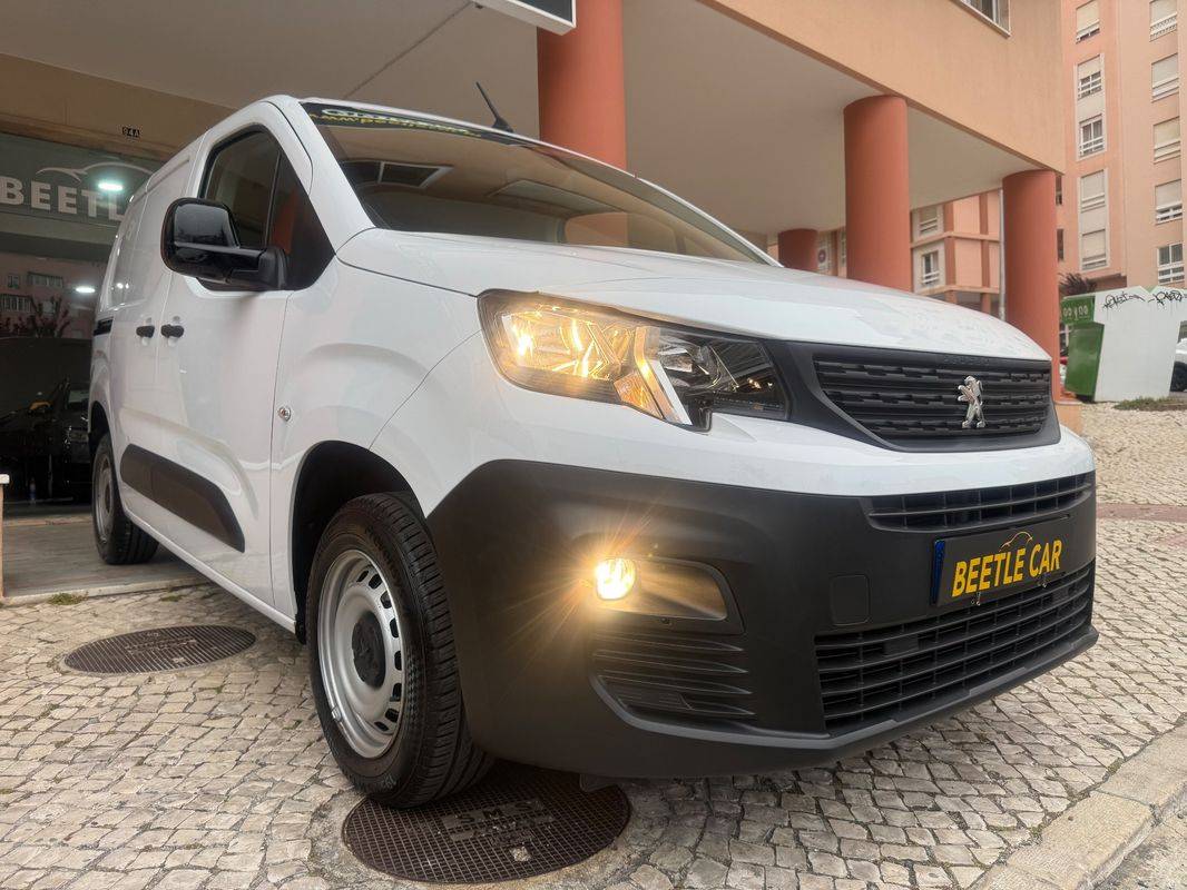 peugeot-partner-2023-diesel-1499cc