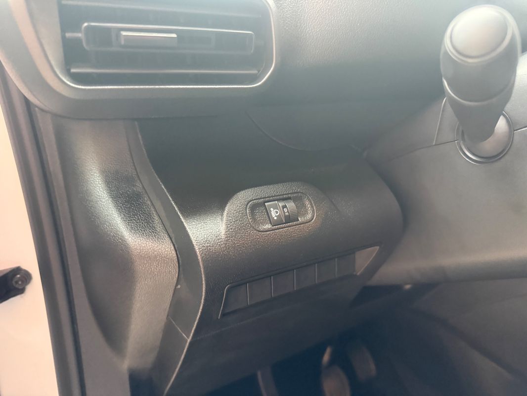 peugeot-partner-2023-diesel-1499cc