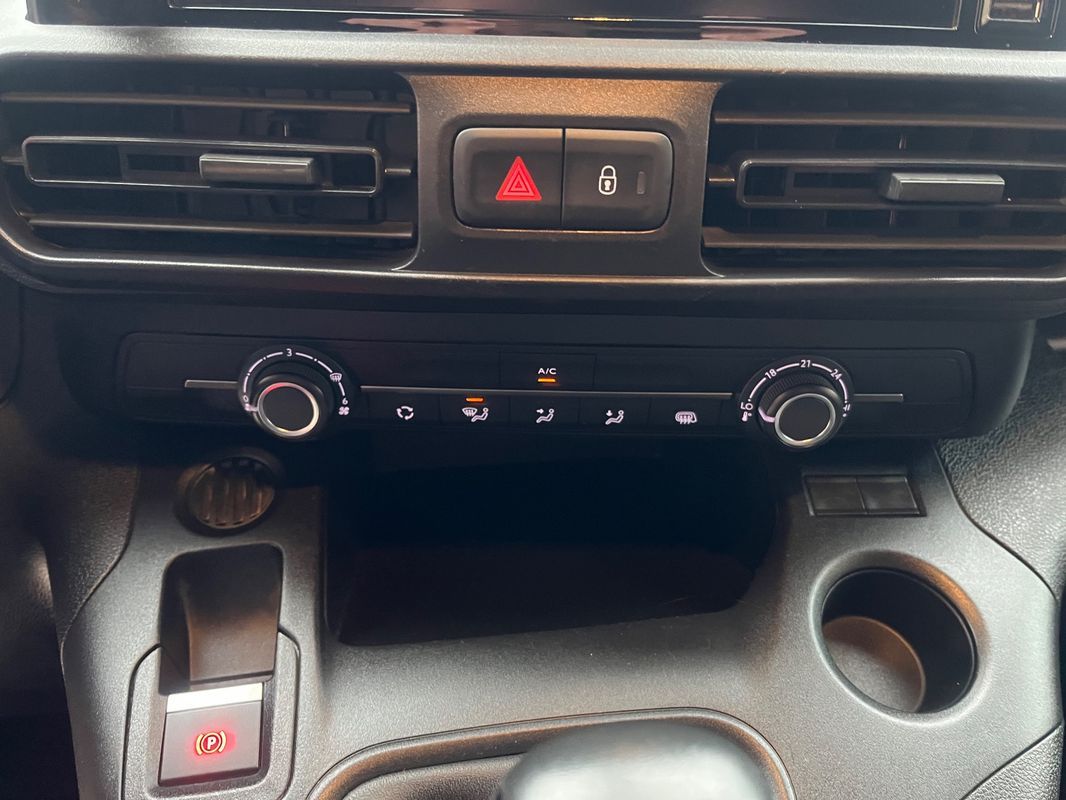 peugeot-partner-2023-diesel-1499cc