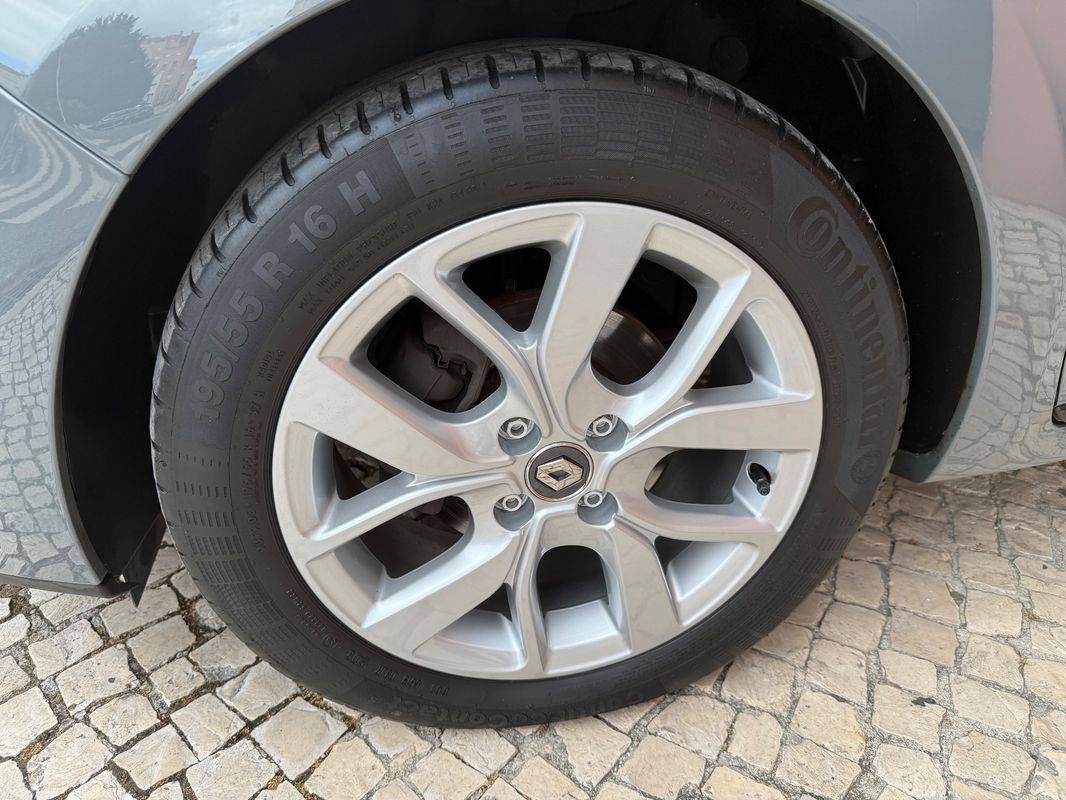 renault-clio-sport-tourer-2019-diesel-1461cc