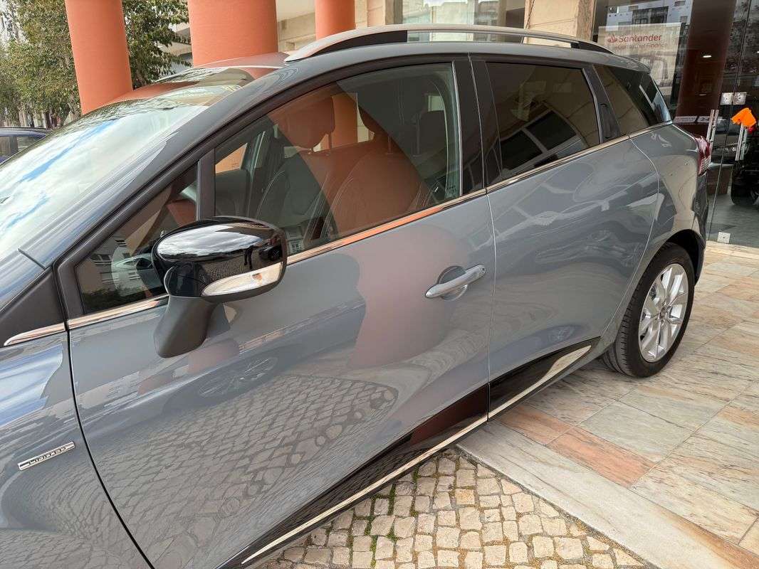 renault-clio-sport-tourer-2019-diesel-1461cc