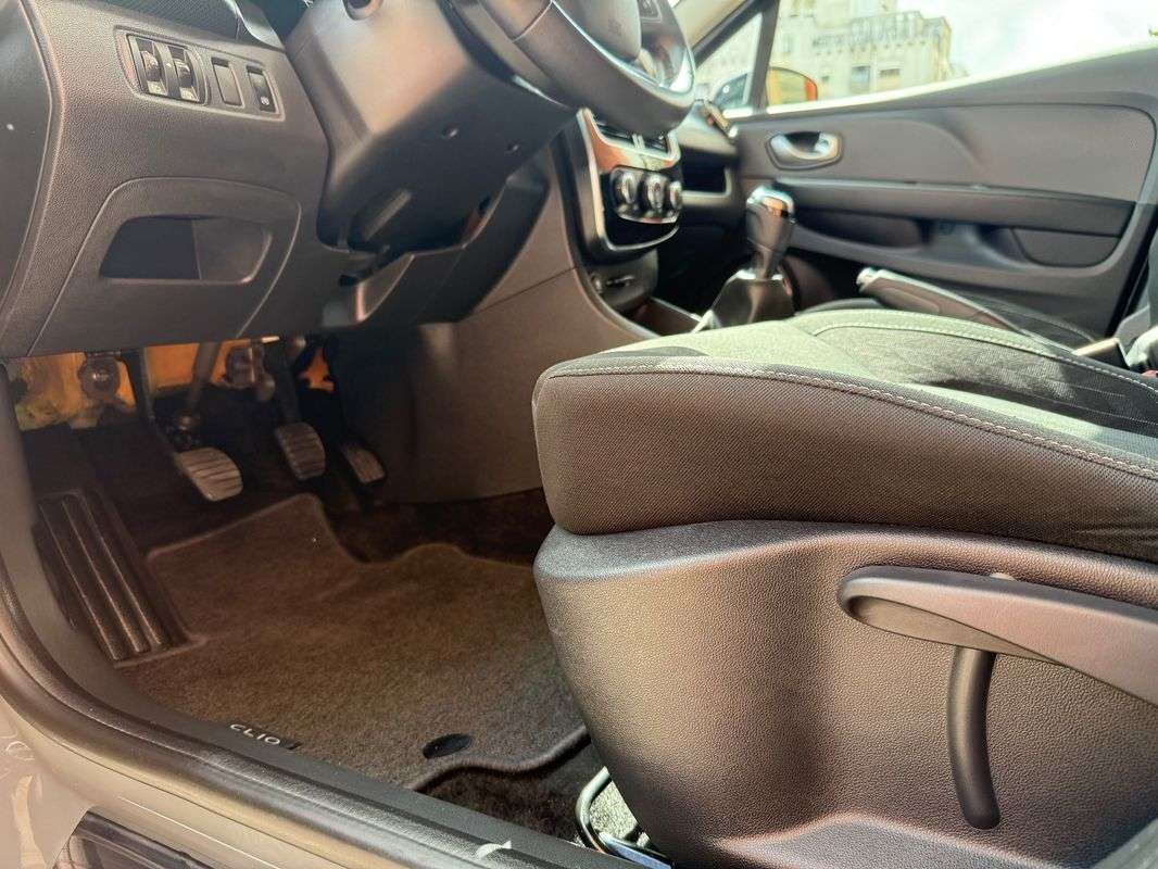 renault-clio-sport-tourer-2019-diesel-1461cc