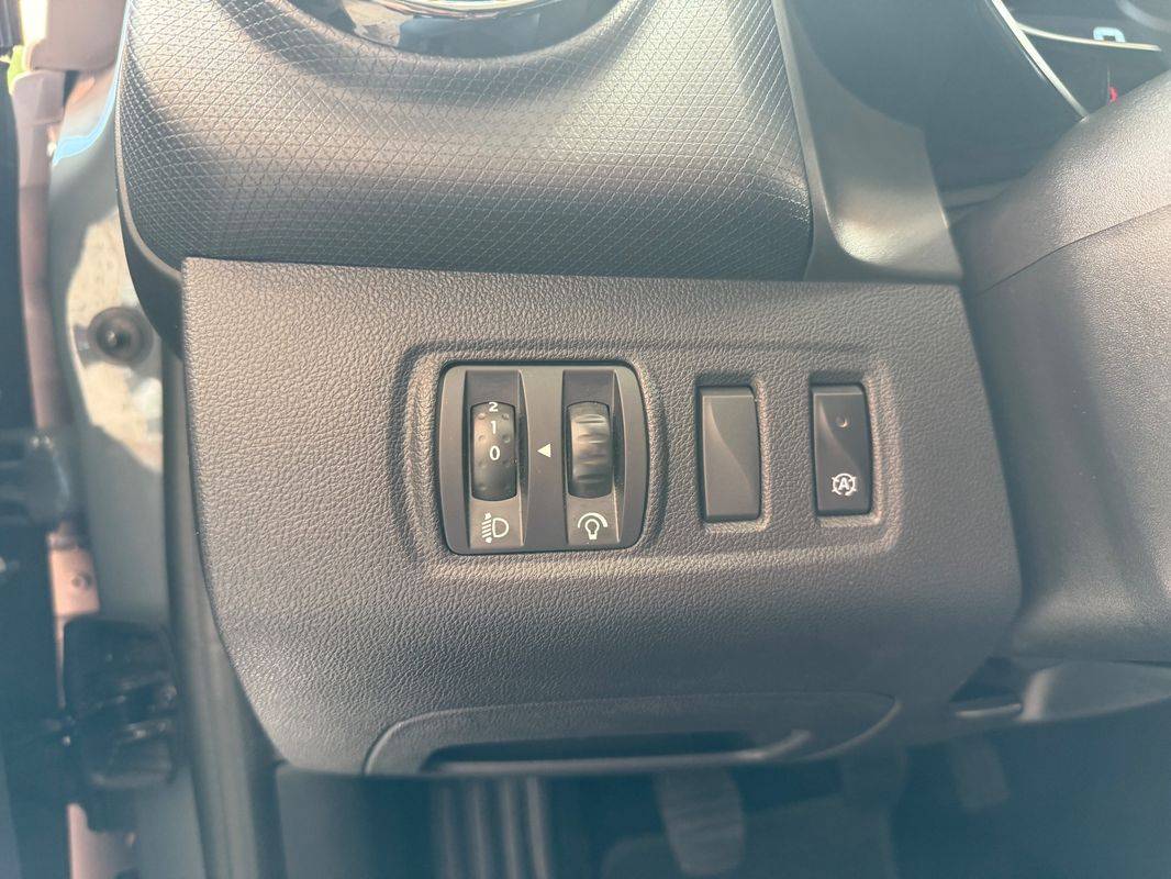 renault-clio-sport-tourer-2019-diesel-1461cc