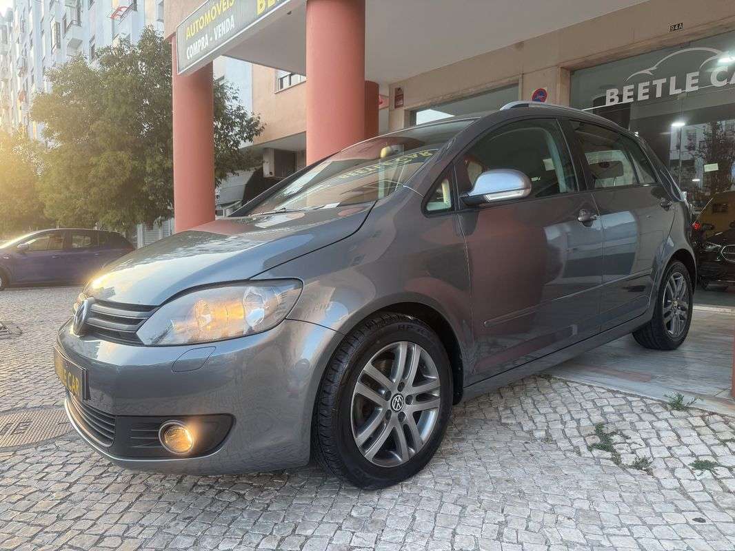 volkswagen-golf-plus-2011-diesel-1598cc