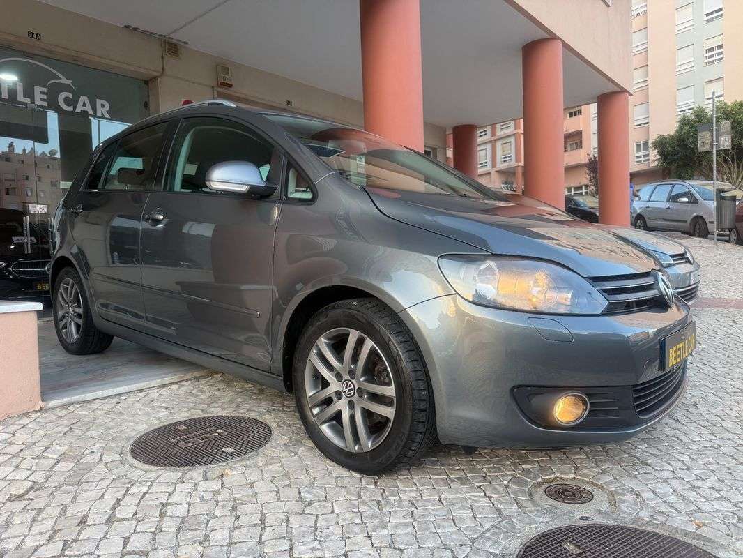 volkswagen-golf-plus-2011-diesel-1598cc