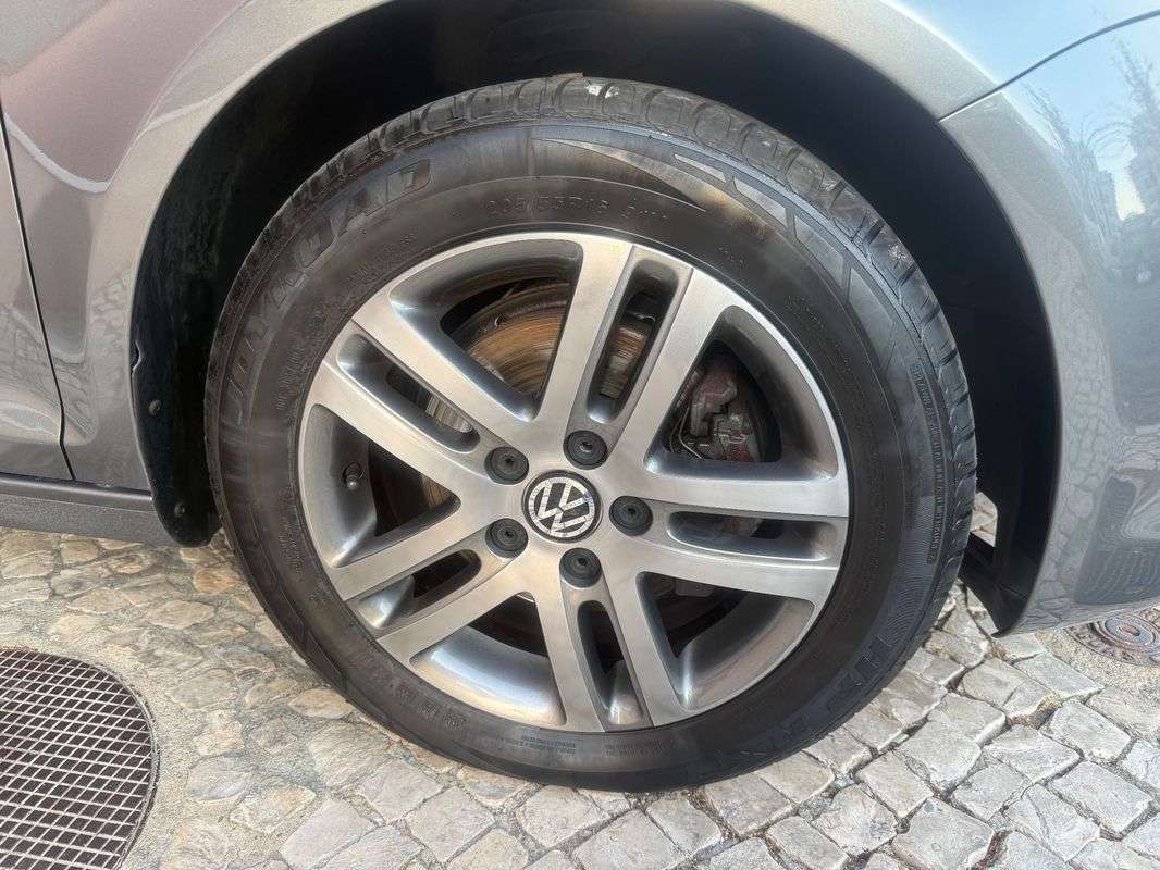 volkswagen-golf-plus-2011-diesel-1598cc