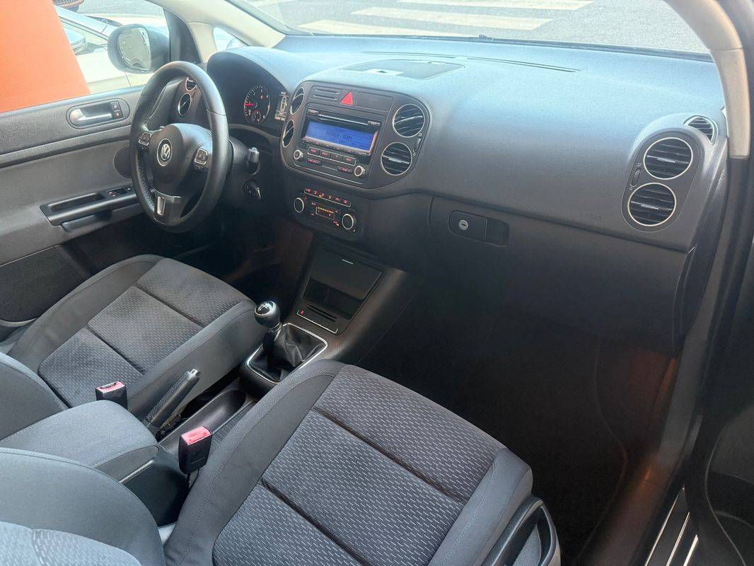volkswagen-golf-plus-2011-diesel-1598cc