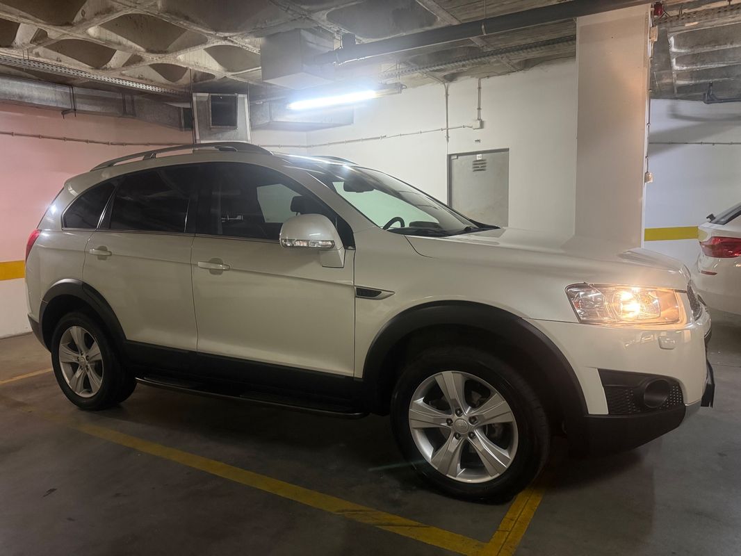 chevrolet-captiva-2012-diesel-2231cc