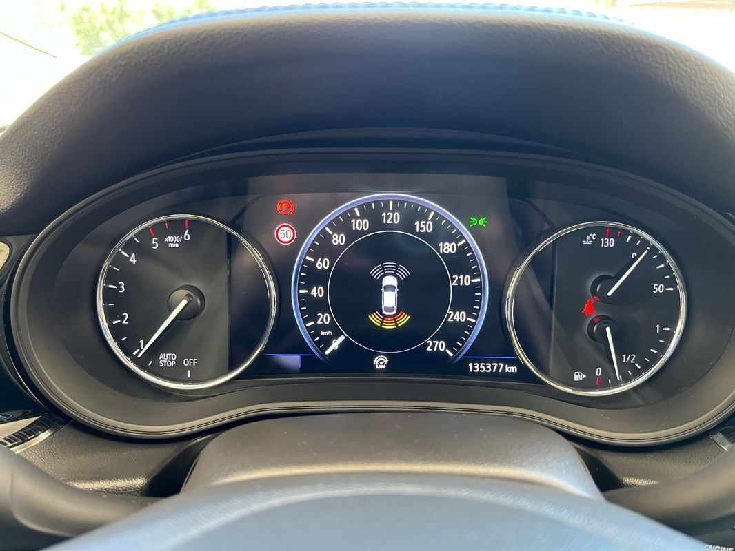 opel-insignia-sports-tourer-2019-diesel-1598cc