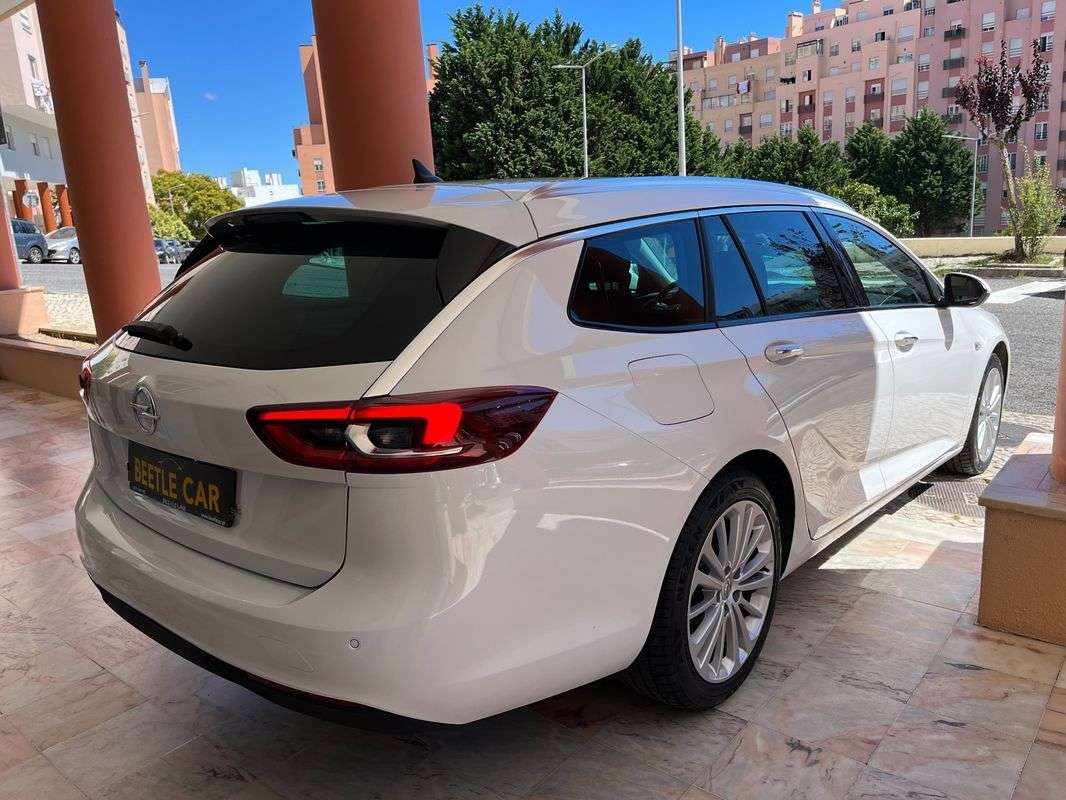 opel-insignia-sports-tourer-2019-diesel-1598cc