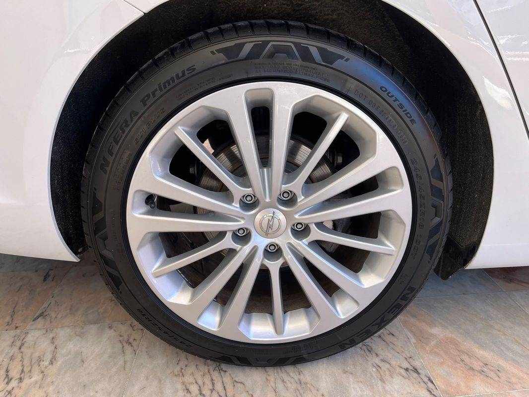 opel-insignia-sports-tourer-2019-diesel-1598cc