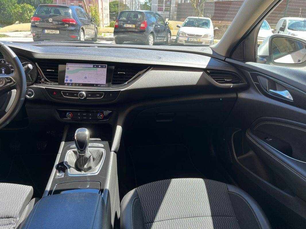 opel-insignia-sports-tourer-2019-diesel-1598cc