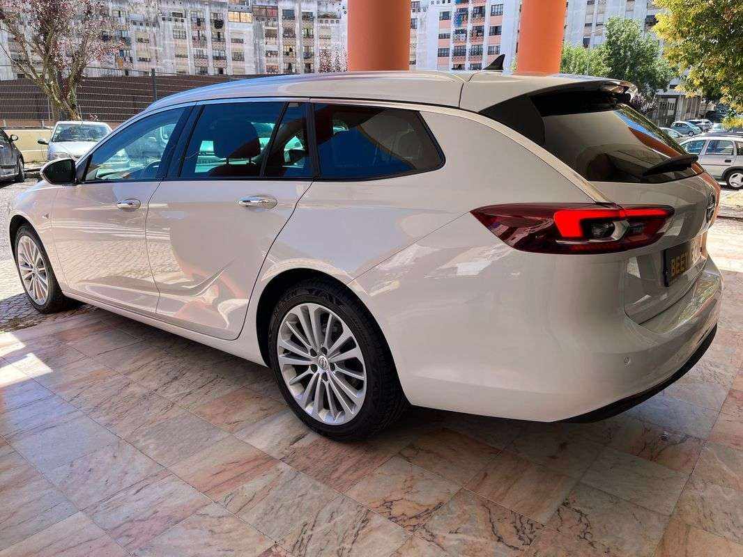 opel-insignia-sports-tourer-2019-diesel-1598cc