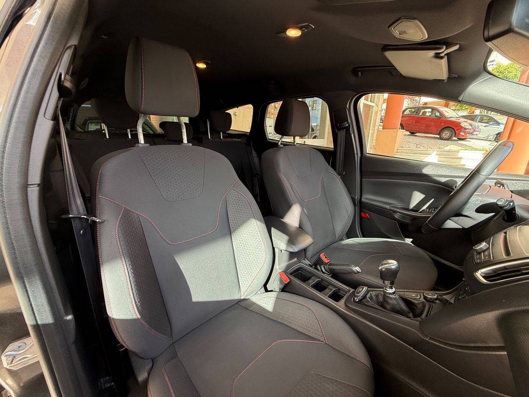 ford-focus-sw-2018-diesel-1499cc