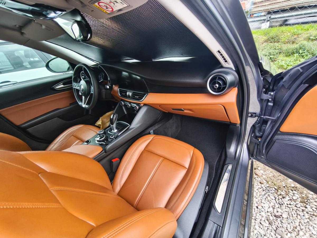 alfa-romeo-giulia-2018-diesel-2143cc