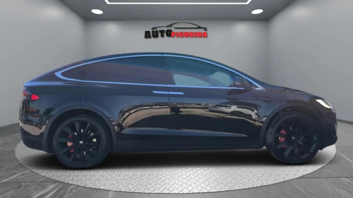 tesla-model-x-2018-eletrico-0cc