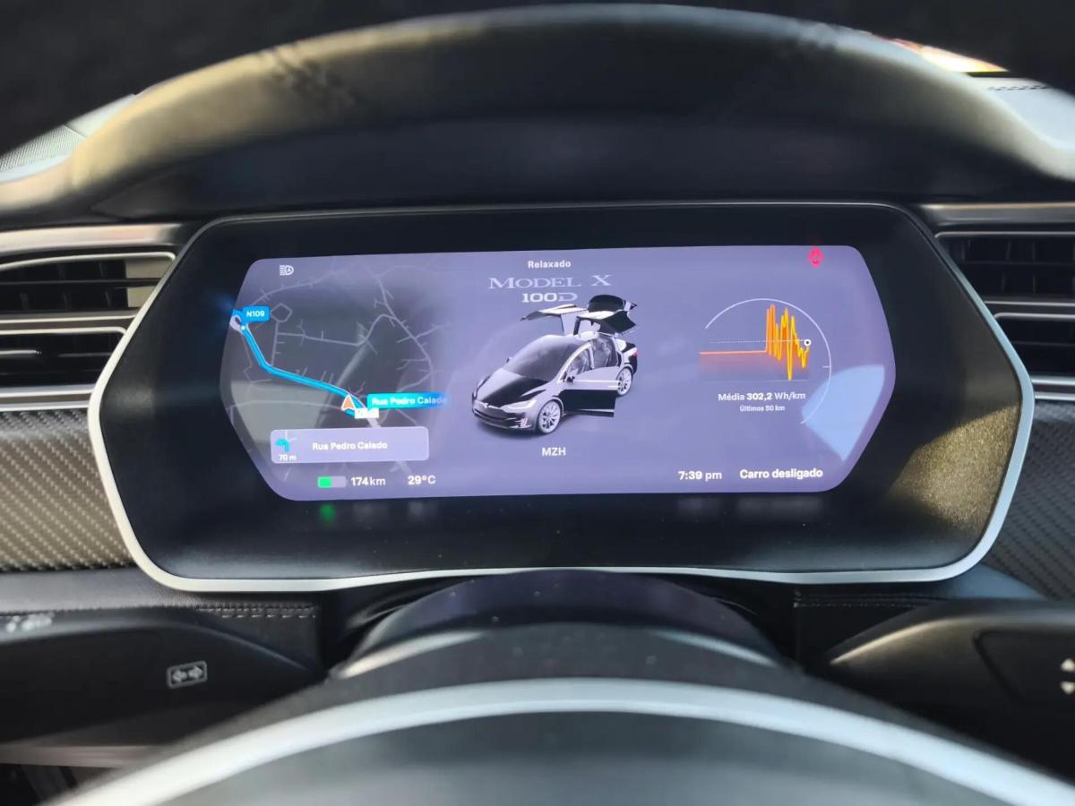 tesla-model-x-2018-eletrico-0cc