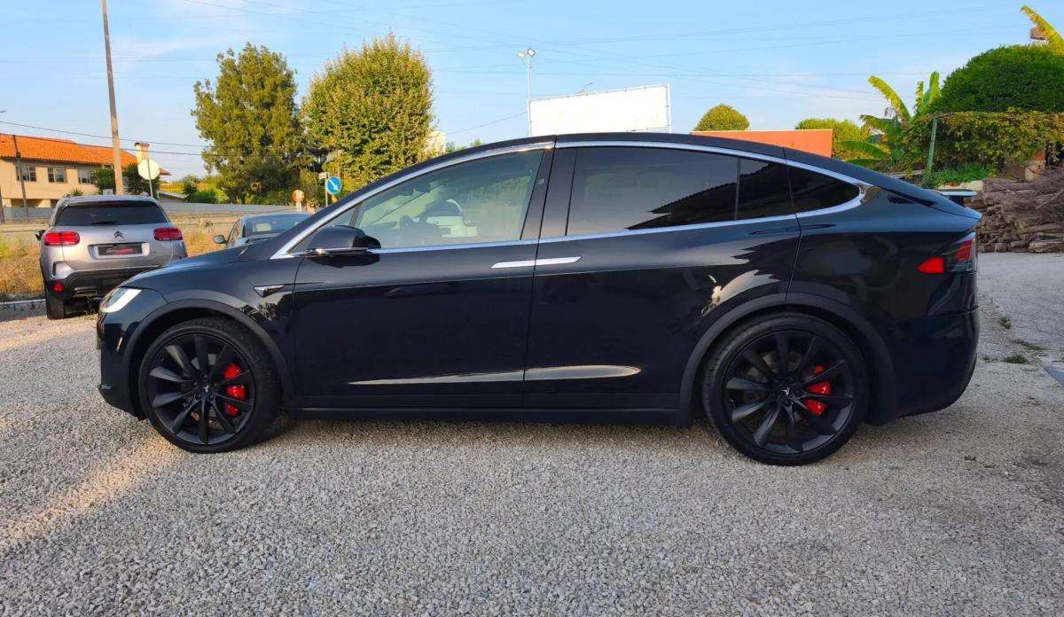 tesla-model-x-2018-eletrico-0cc