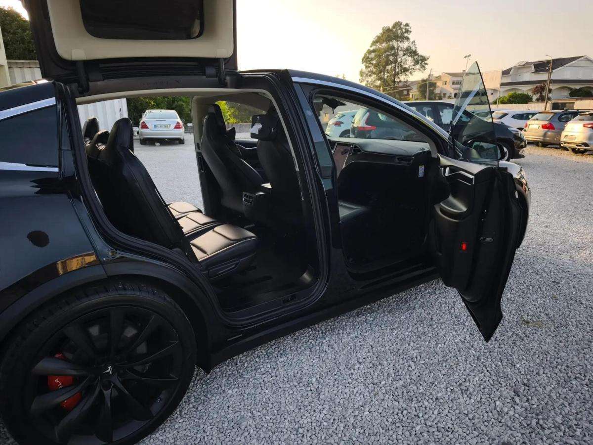 tesla-model-x-2018-eletrico-0cc