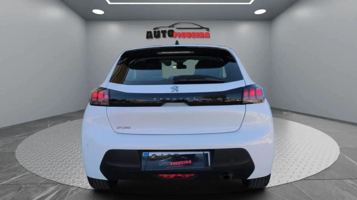 peugeot-208-2021-gasolina-1199cc