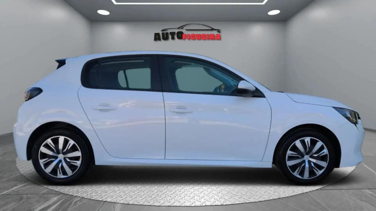 peugeot-208-2021-gasolina-1199cc