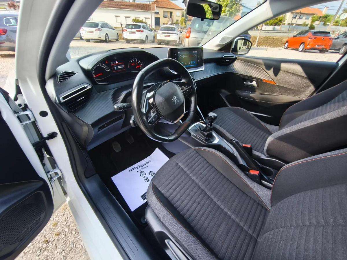 peugeot-208-2021-gasolina-1199cc