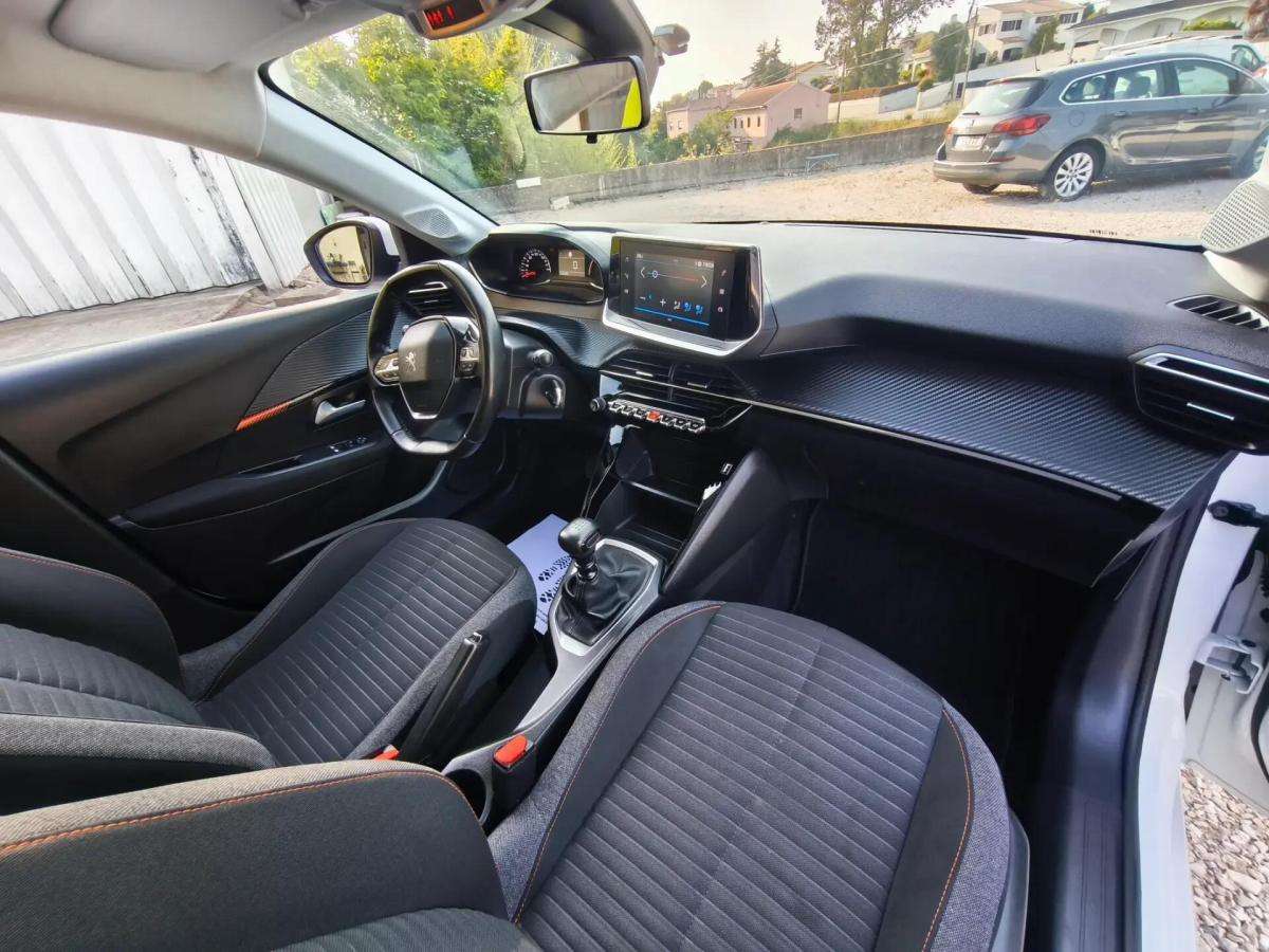 peugeot-208-2021-gasolina-1199cc